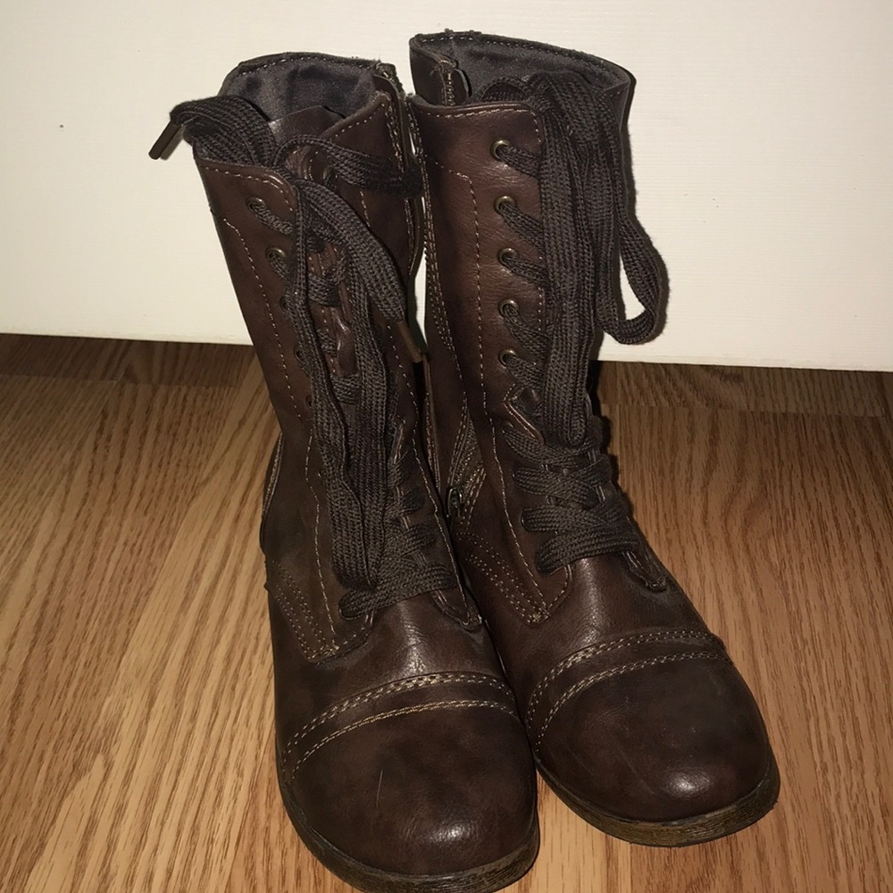 Boots - Picture 2 of 2